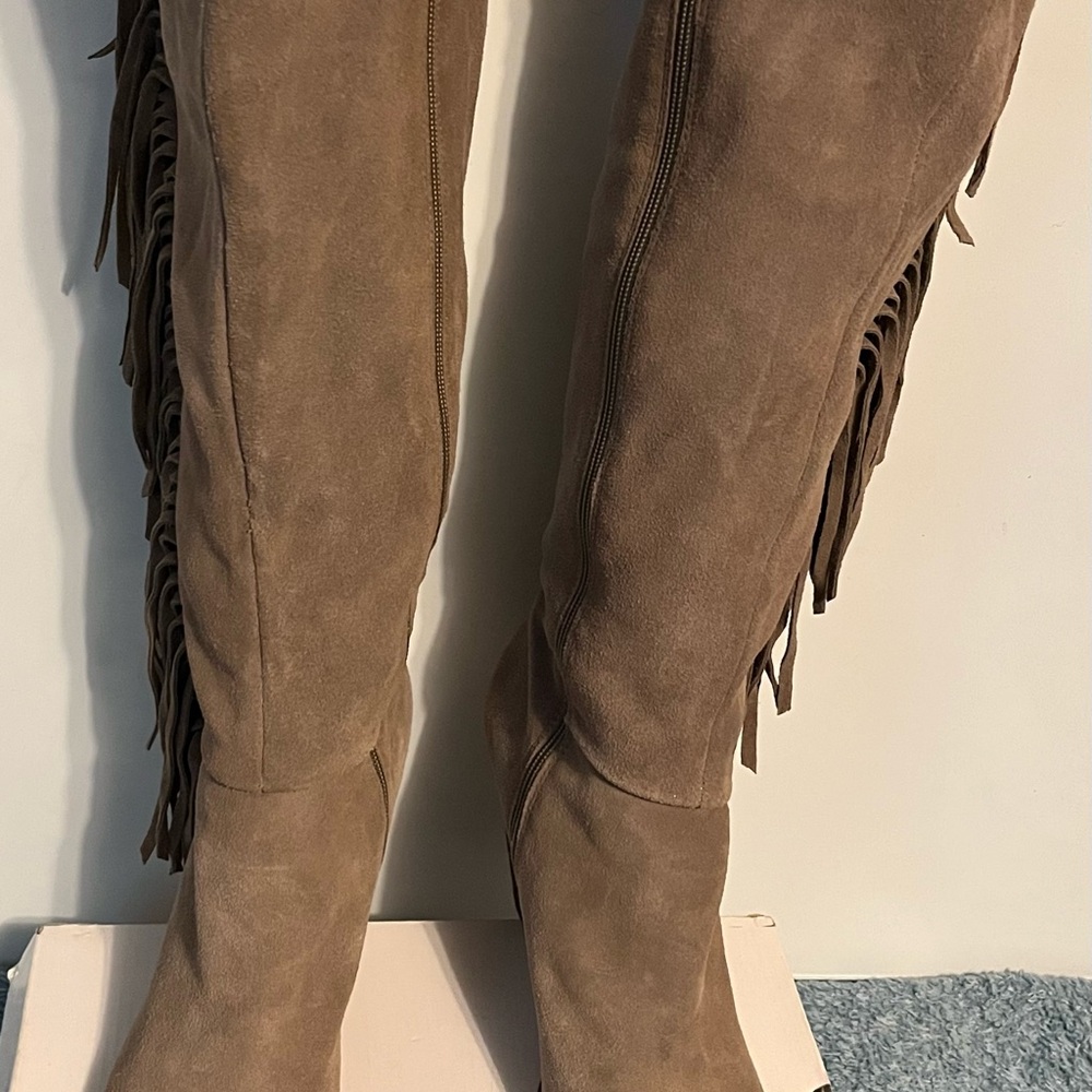 Steve Madden Brown Wedge Heeled Fringe Boots size 8 - Picture 2 of 11